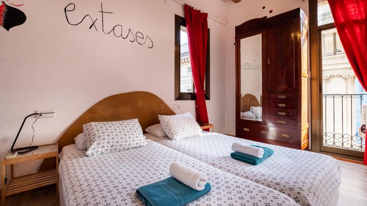 Apartamentos El Pintor Barcelona Exterior photo