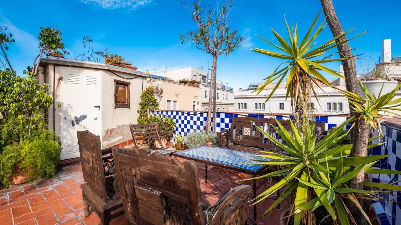 Apartamentos El Pintor Barcelona Exterior photo