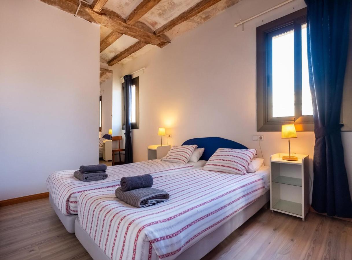Apartamentos El Pintor Barcelona Exterior photo