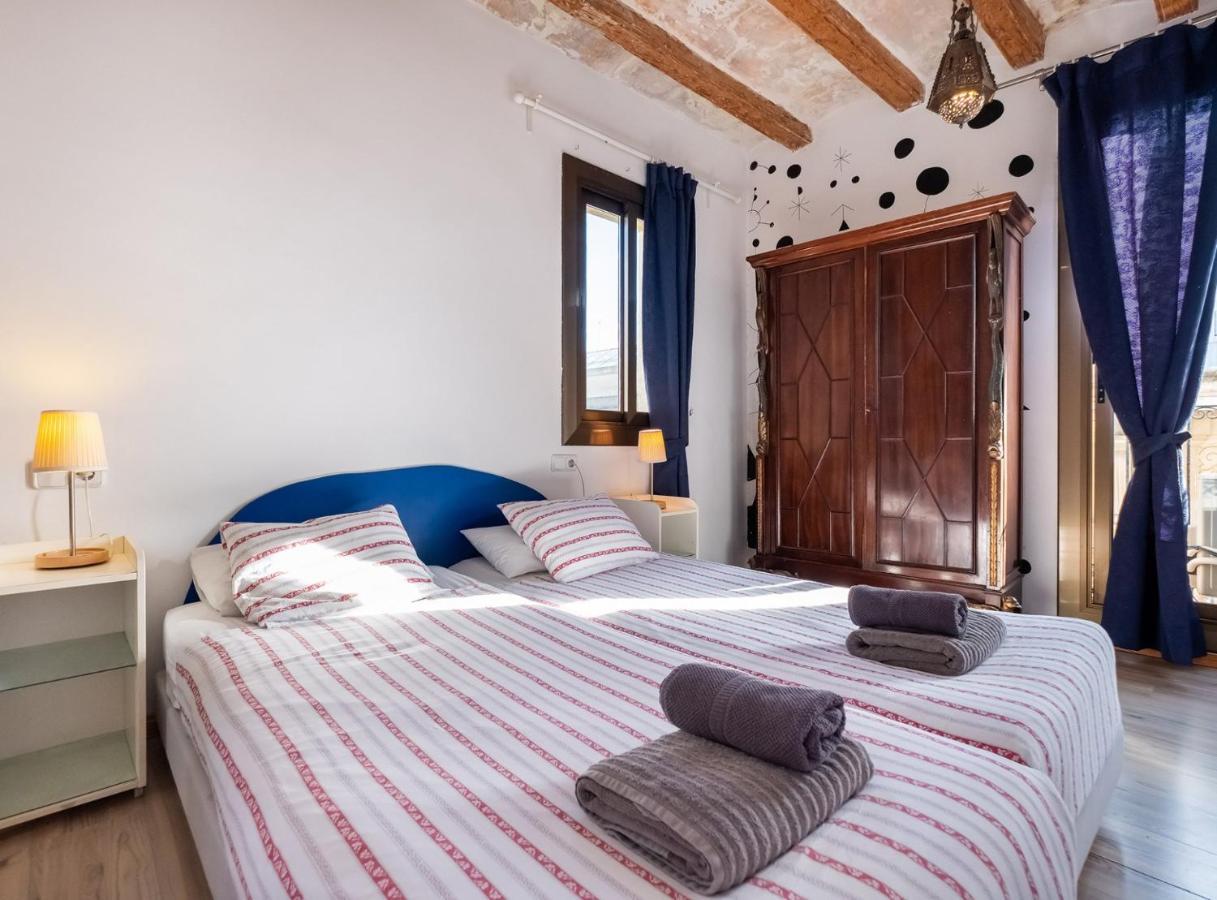Apartamentos El Pintor Barcelona Exterior photo
