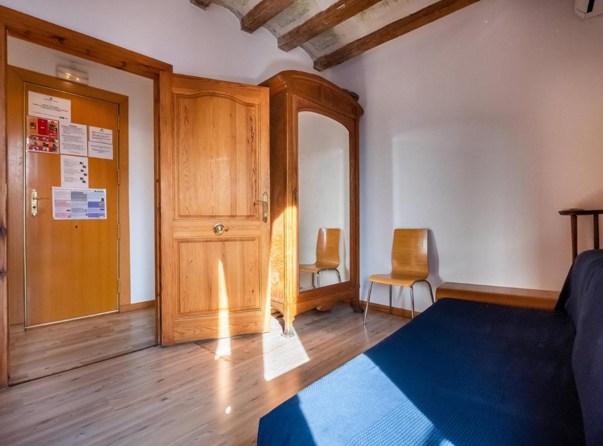 Apartamentos El Pintor Barcelona Exterior photo