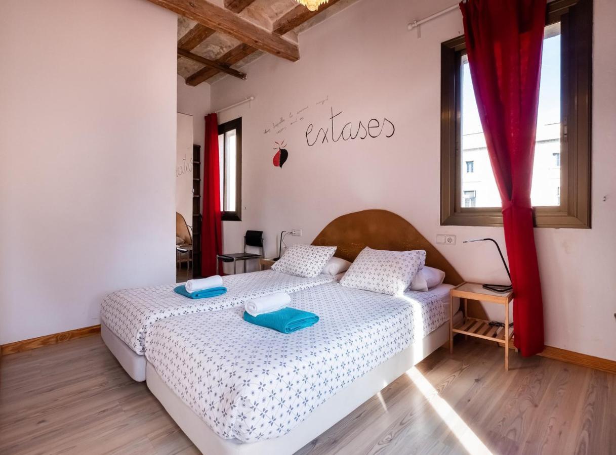 Apartamentos El Pintor Barcelona Exterior photo
