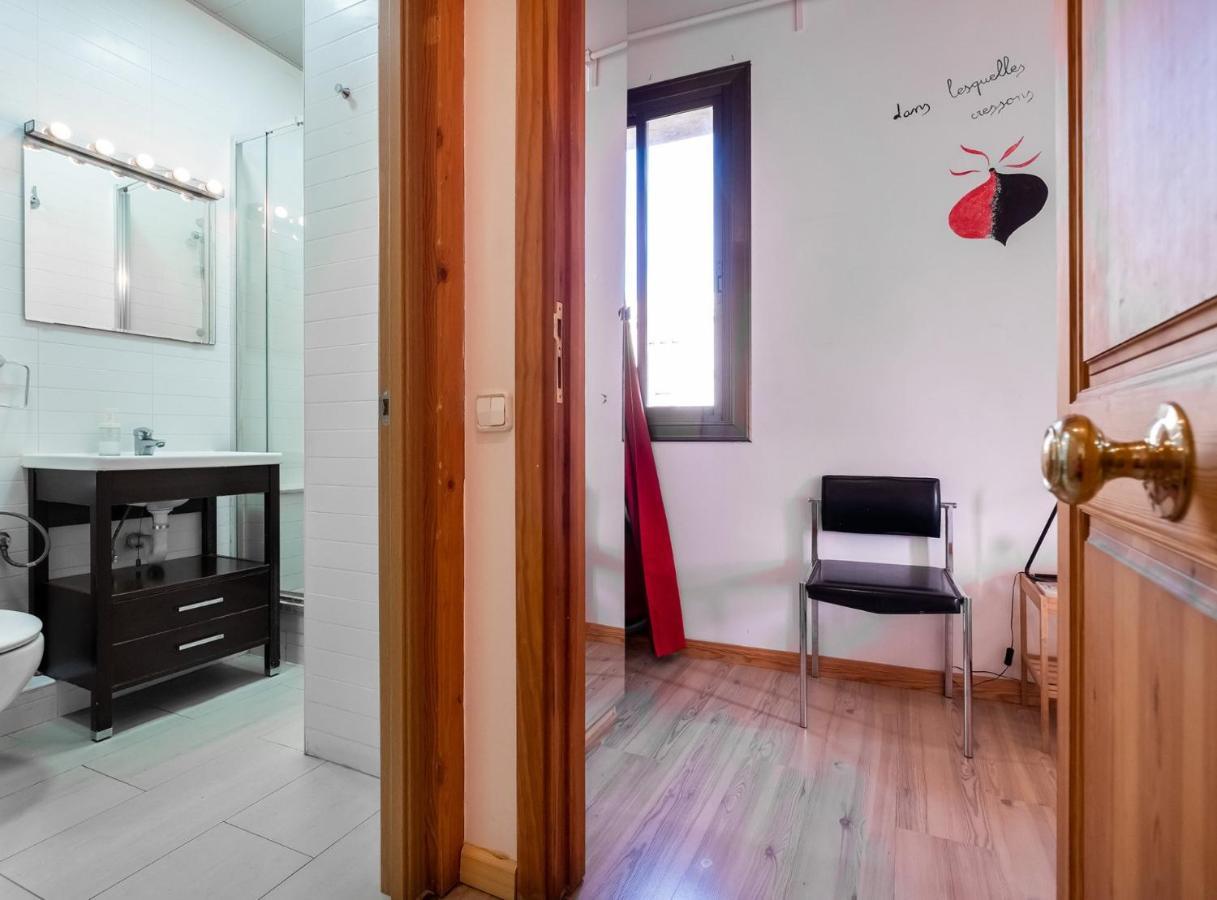 Apartamentos El Pintor Barcelona Exterior photo